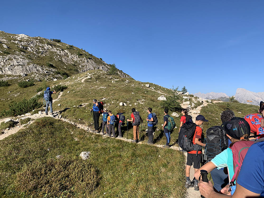 Alpinismo giovanile Cai RE in escursione