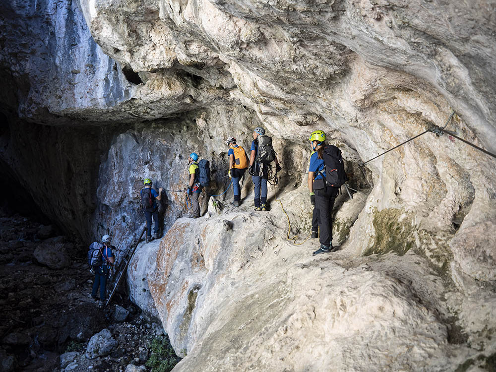 Alpinismo giovanile Cai RE in ferrata